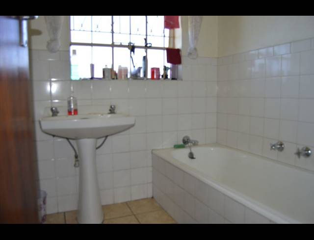 3 BEDROOM FREESTANDING FOR SALE IN BIRCHLEIGH